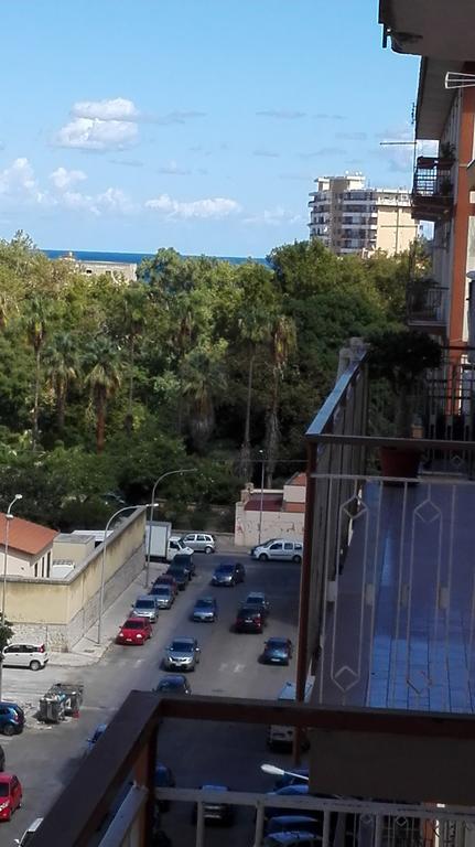 A Tre Passi Dal Centro Hotel Palermo Exterior foto